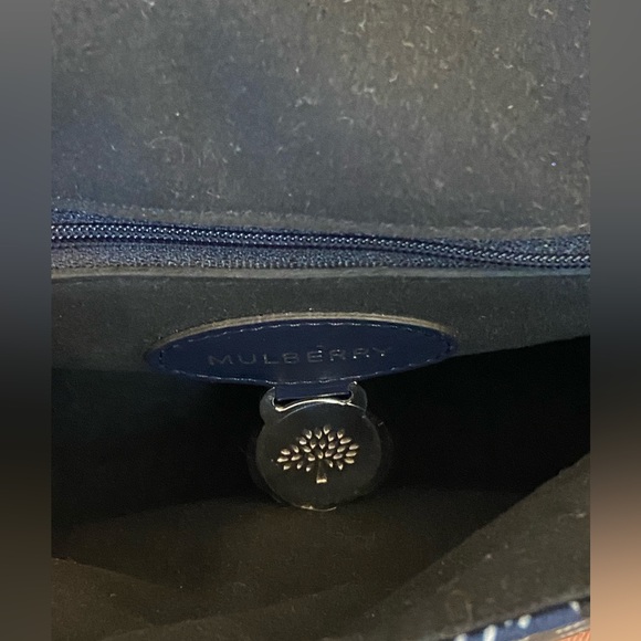 Giftable Mulberry Top Handle EcoNylon Shoulder bag - Picture 4 of 6